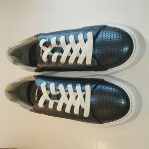 Never Worn Karl Lagerfeld Paris